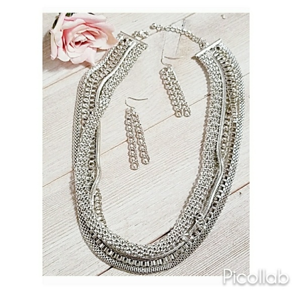 Silver Multi-Strand Varying Necklace/Earring Set - Picture 3 of 7